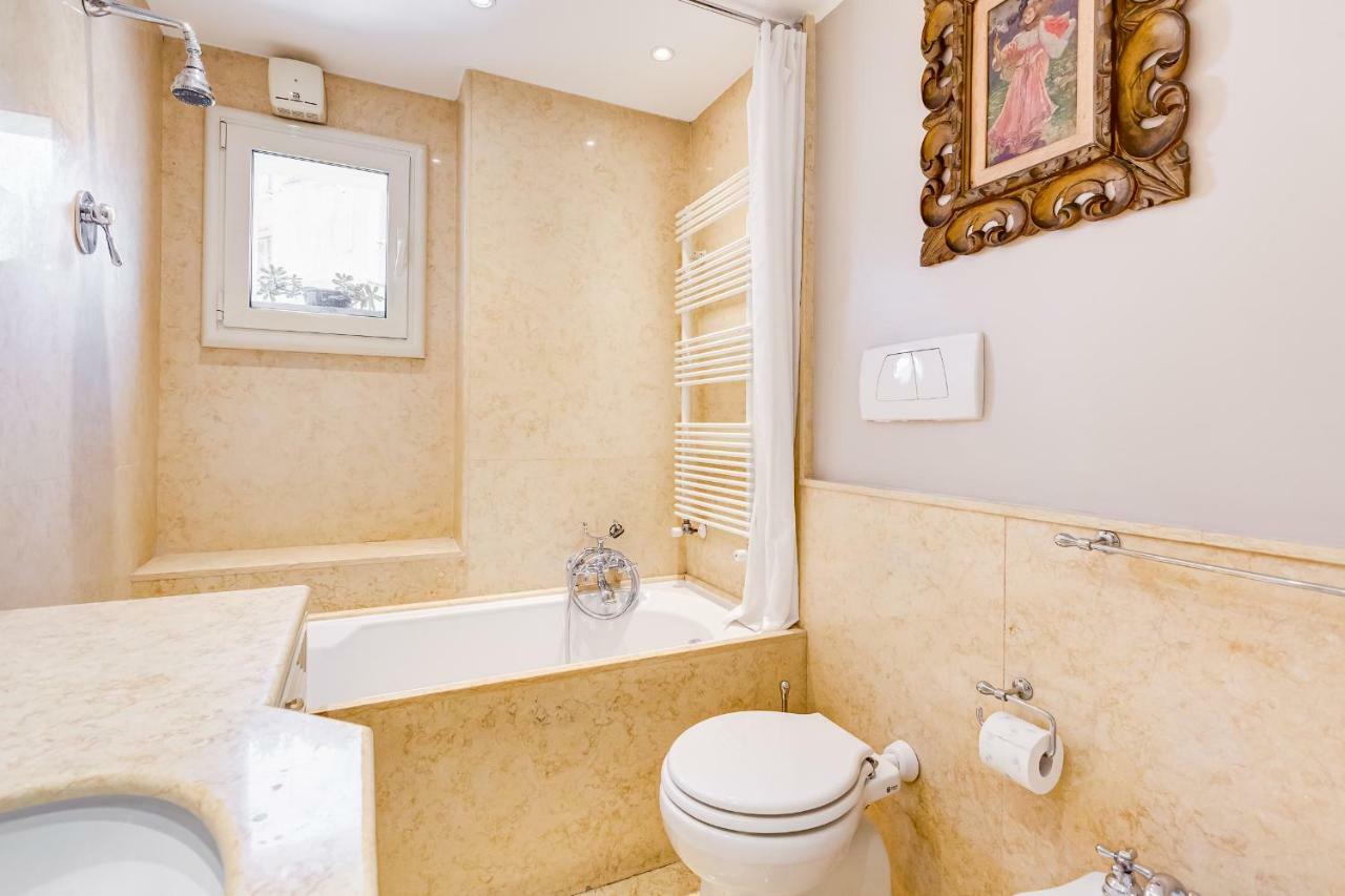 Colosseum Terrace Apartment Rzym Zewnętrze zdjęcie
