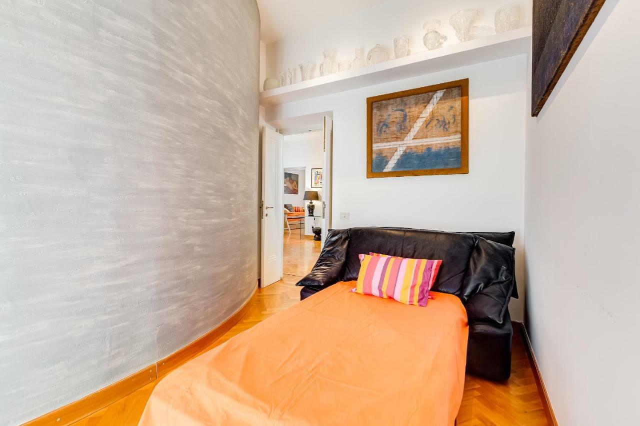 Colosseum Terrace Apartment Rzym Zewnętrze zdjęcie