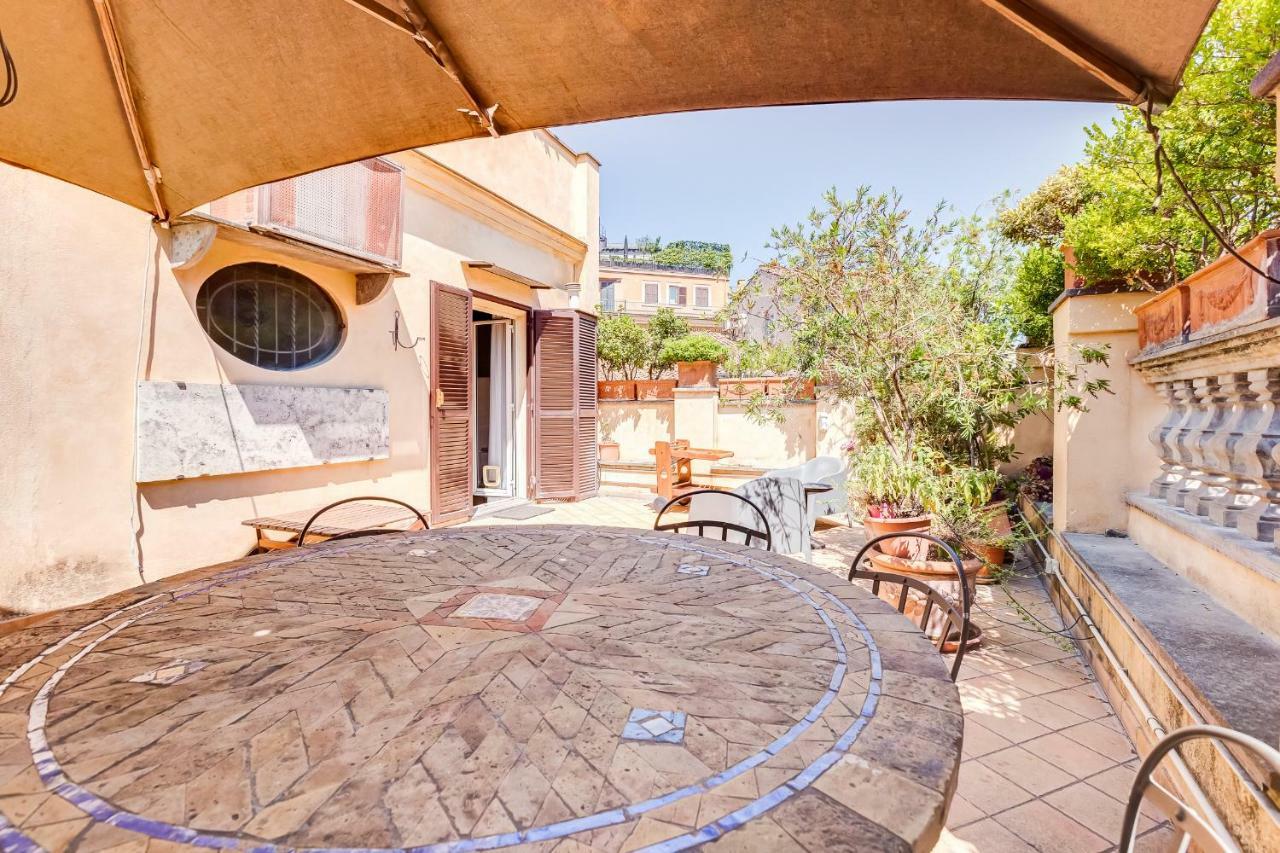 Colosseum Terrace Apartment Rzym Zewnętrze zdjęcie